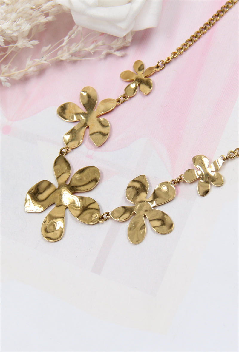 Harmonious, Flower Statement, Necklace