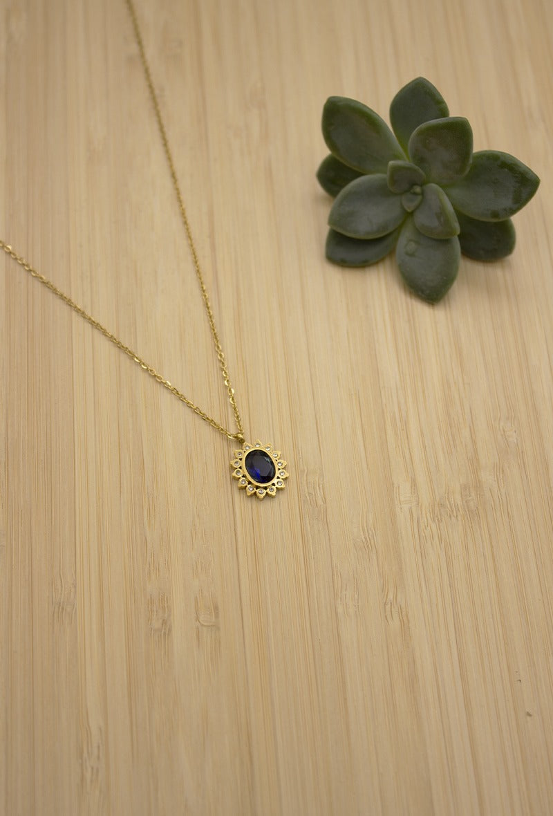 Flower Pendant Necklace