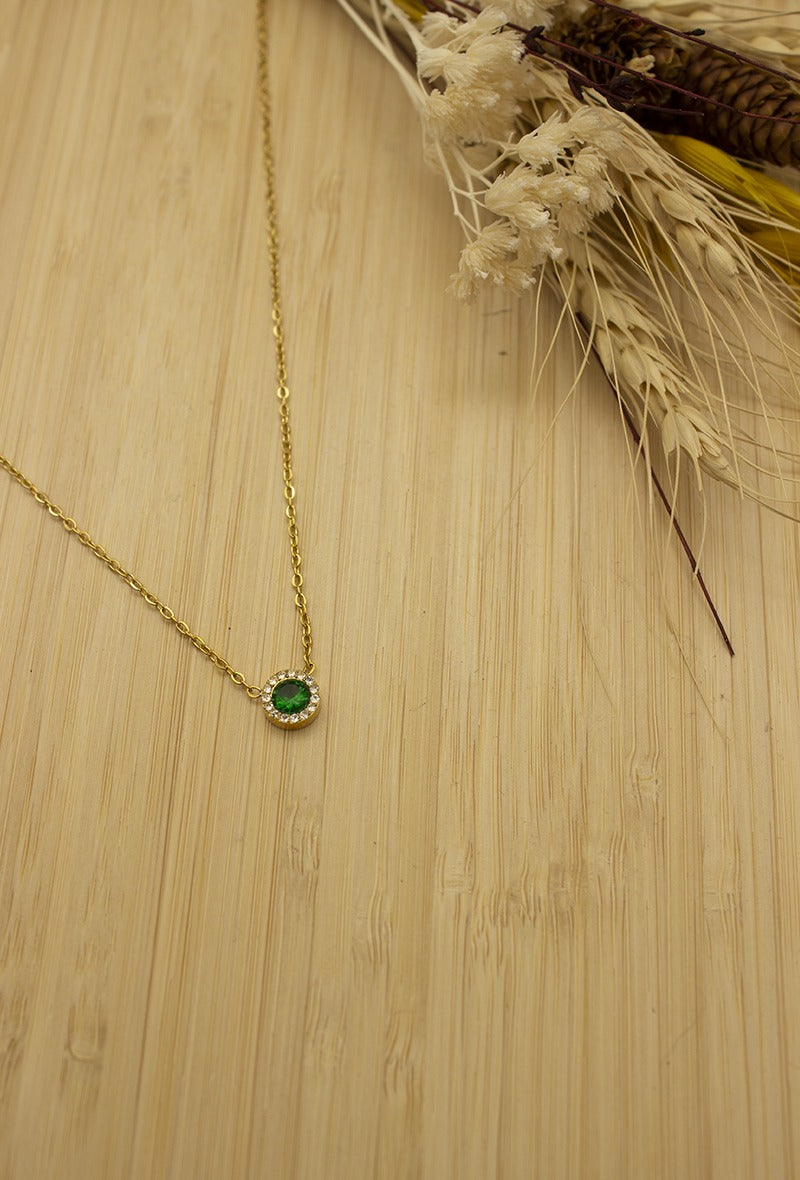 pendant necklace